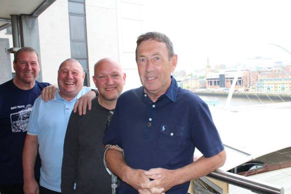 32588152_10156465748937658_1530055418863157248_n